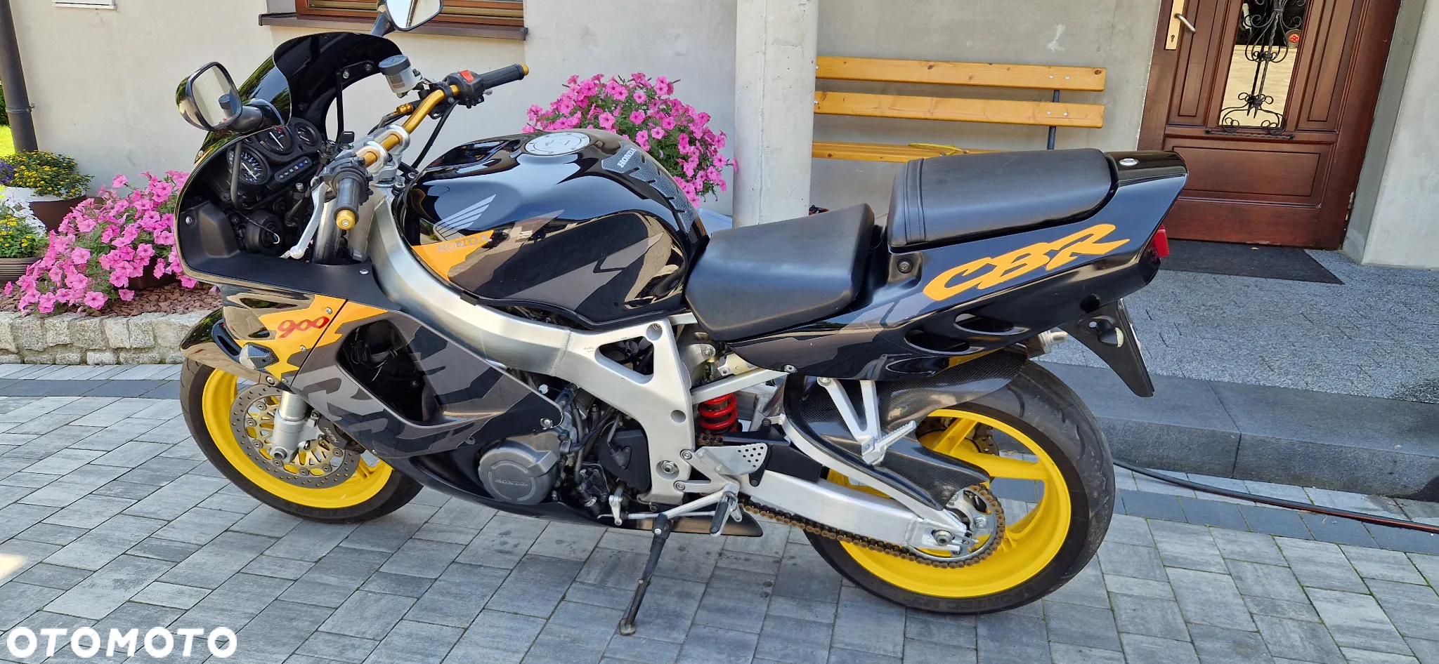 Honda CBR - 12