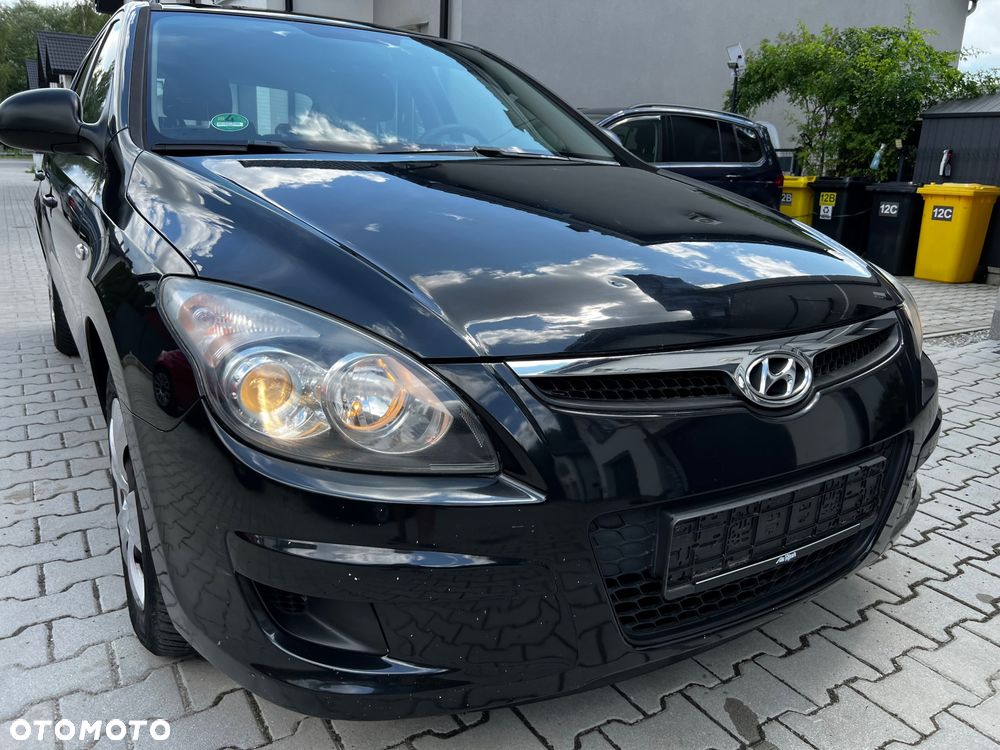 Hyundai i30 1.4 Classic + - 11