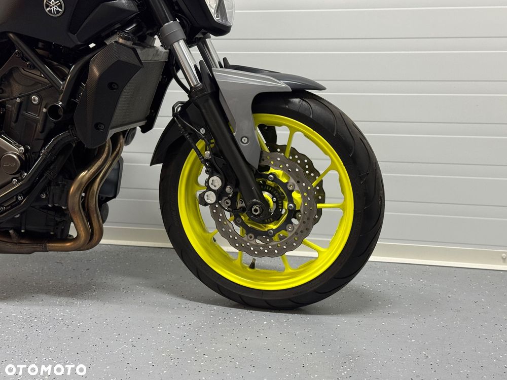 Yamaha MT - 7
