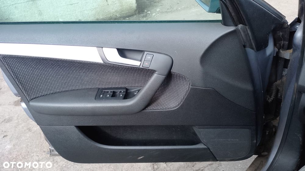 Tylko Części AUDI A3 8P 1.6 FSI BLF 116KM 85kW 5D SPORTBACK 04r–08r Lakier LY7H - 7