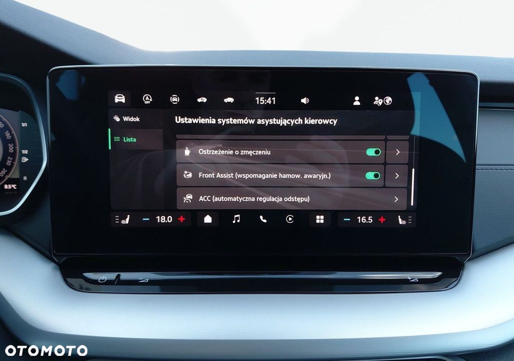 Skoda Octavia 1.5 TSI mHEV Selection DSG - 32