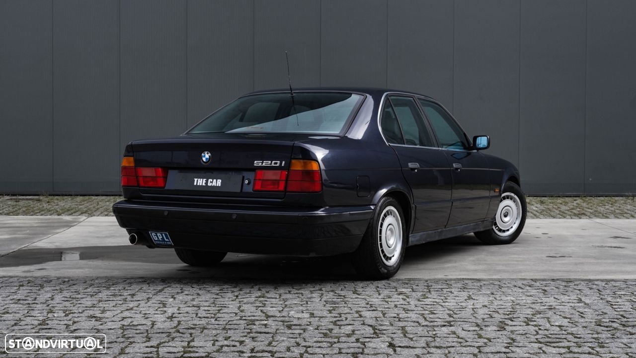 BMW 520 - 7