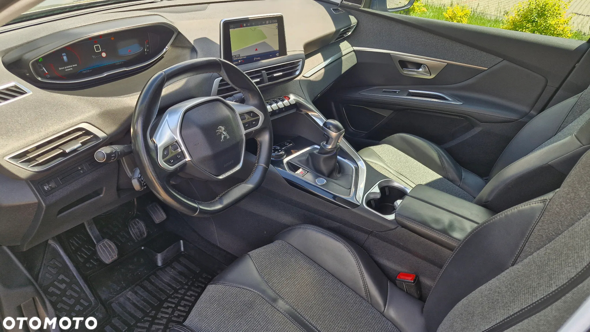 Peugeot 3008 1.6 BlueHDi Allure S&S - 12