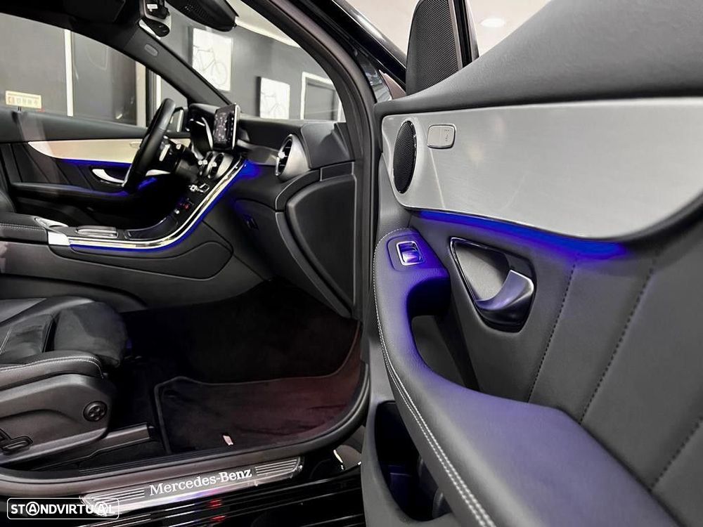 Mercedes-Benz GLC 300 - 50