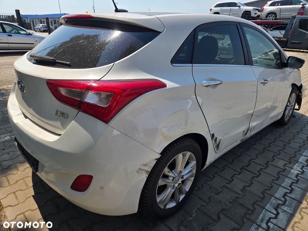 Hyundai i30 1.4 CRDi Intro Edition - 7