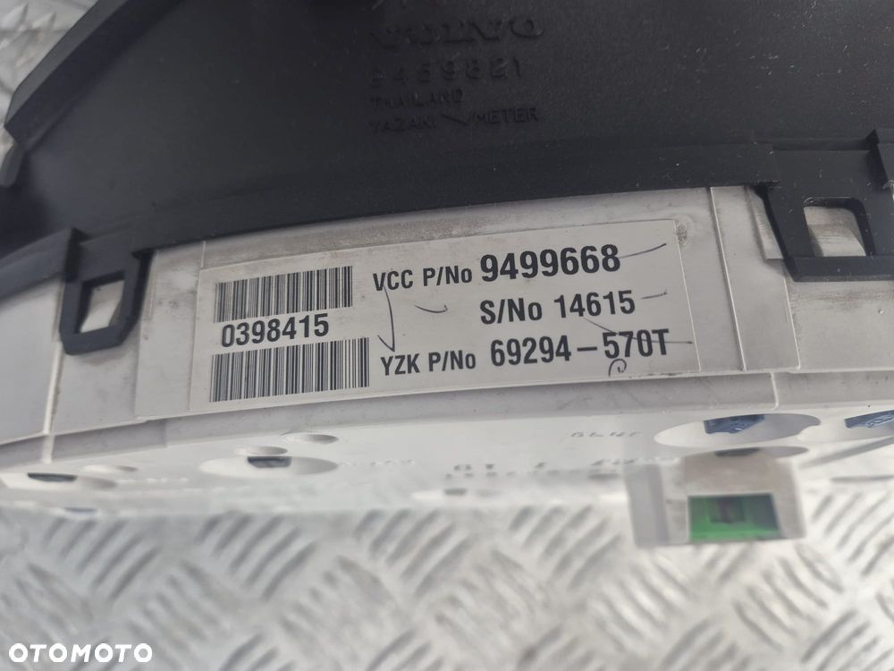 Licznik Volvo V70 9499668 - 6