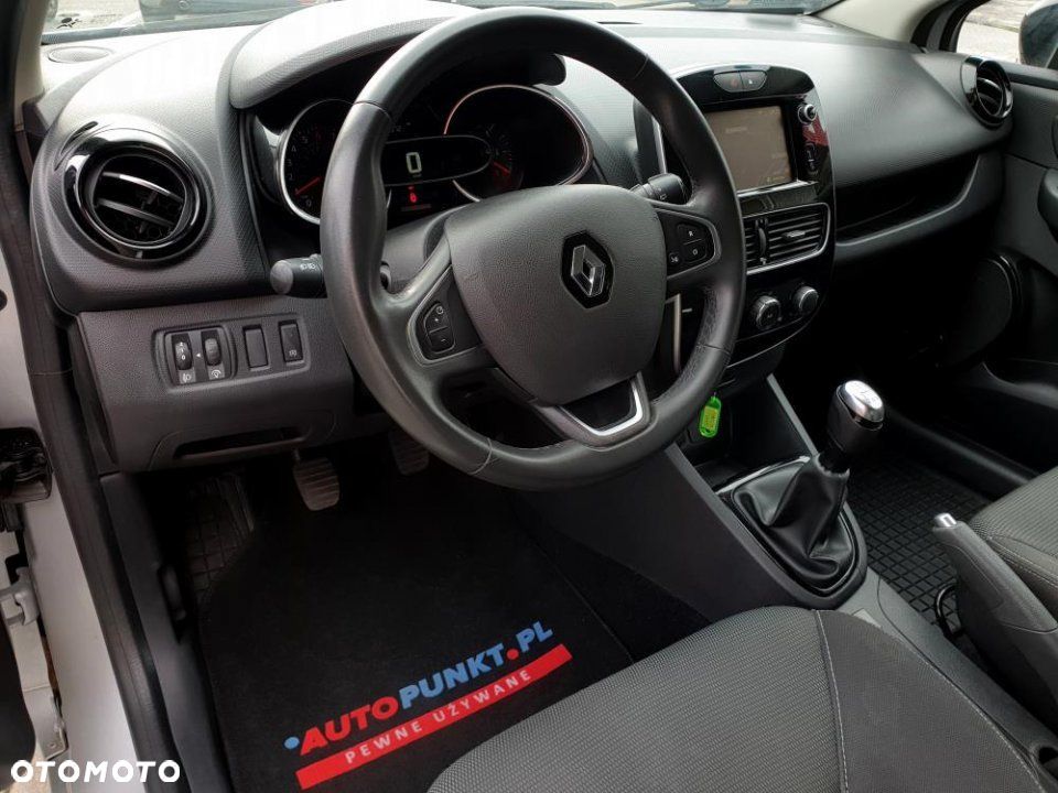 Renault Clio - 9