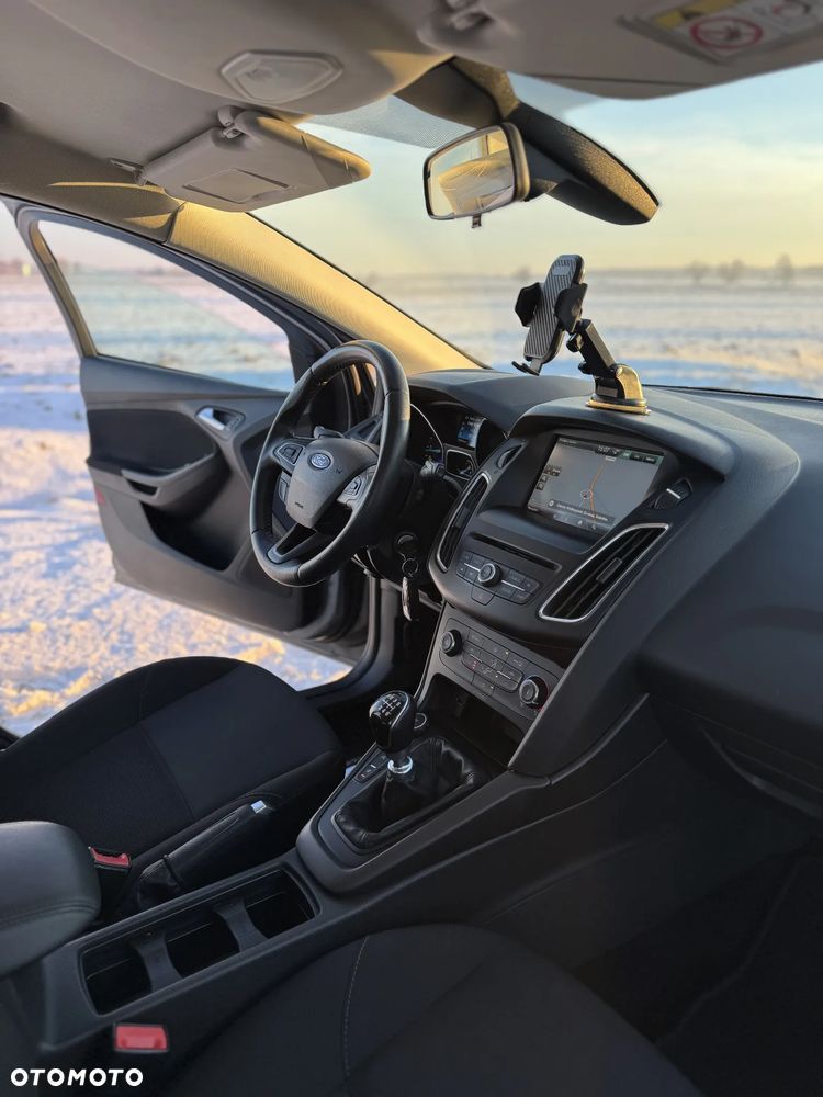 Ford Focus SW 1.6 TDCi Edition - 24
