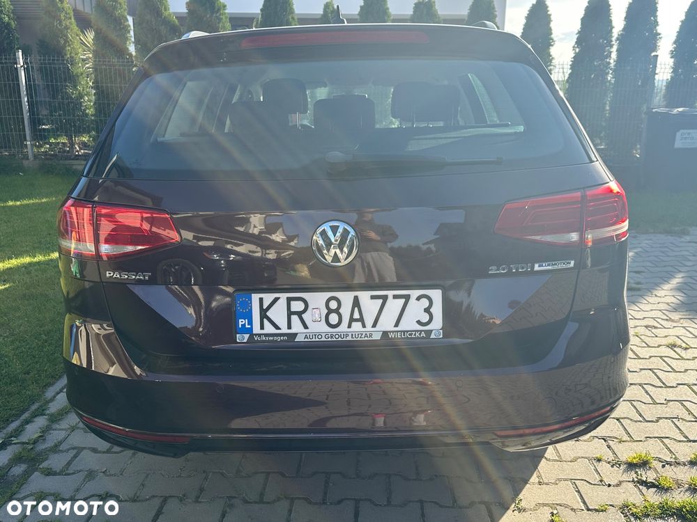 Volkswagen Passat - 8