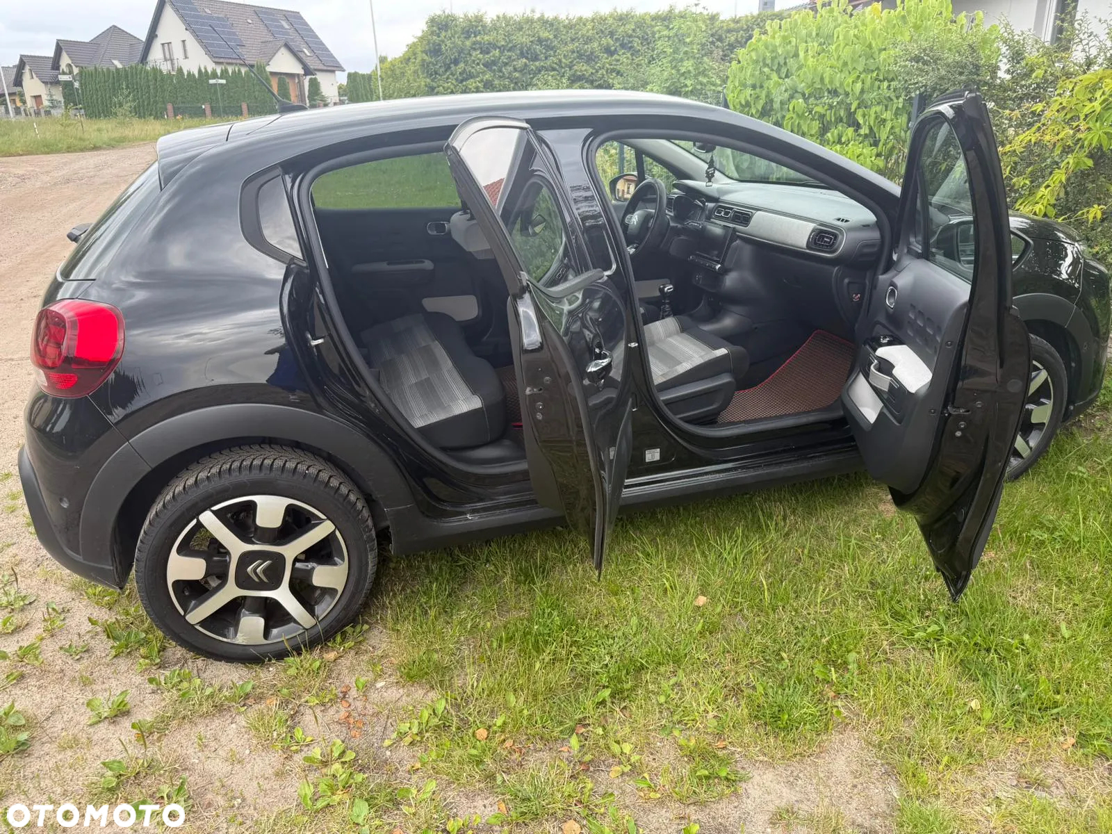 Citroën C3 1.2 PureTech Shine - 4