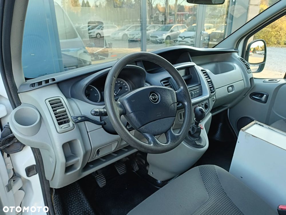 Opel Vivaro - 14