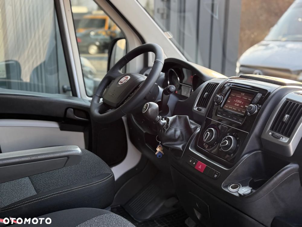 Fiat Ducato 2.3 131KM / Kontener 4,2m 8EP + Winda Dhollandia 750kg / 240.926KM PRZEBIEG / PO SERWISIE / ZAREJESTROWANY W PL - 14