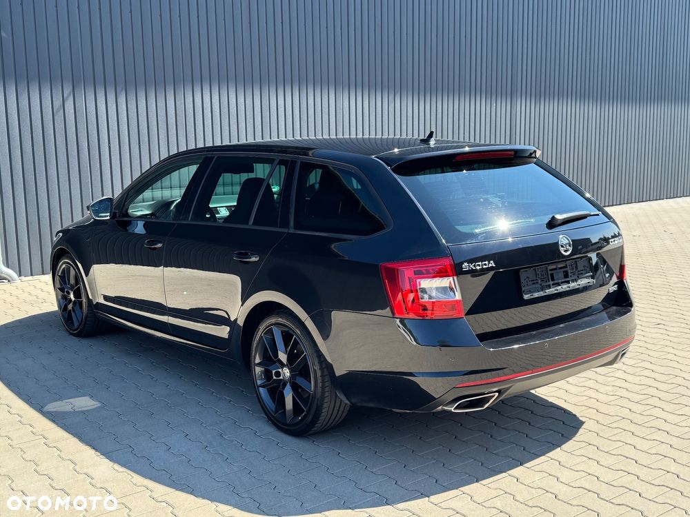 Skoda Octavia 2.0 TDI RS Challenge DSG - 11