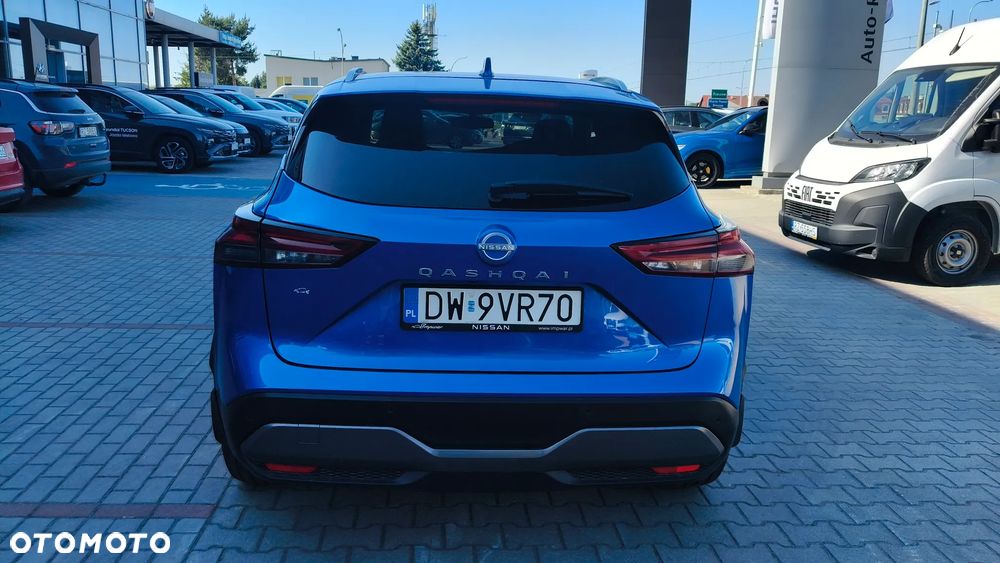 Nissan Qashqai 1.3 DIG-T MHEV 4x4 Tekna+ Xtronic - 5