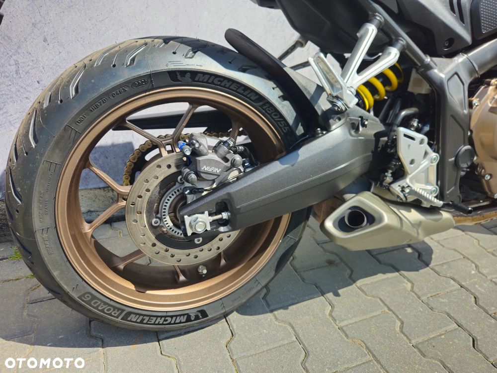 Honda CB - 21