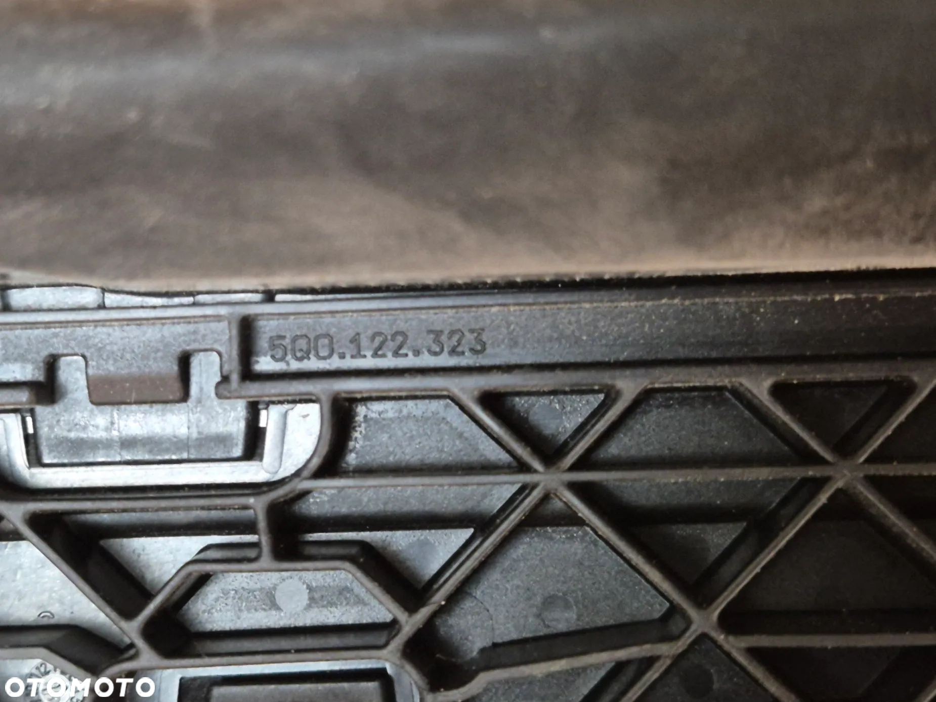 Żaluzja kierownica powietrza VW Golf VII 5G0122321E 5Q0122323 5G0122327 5G0122321H - 4