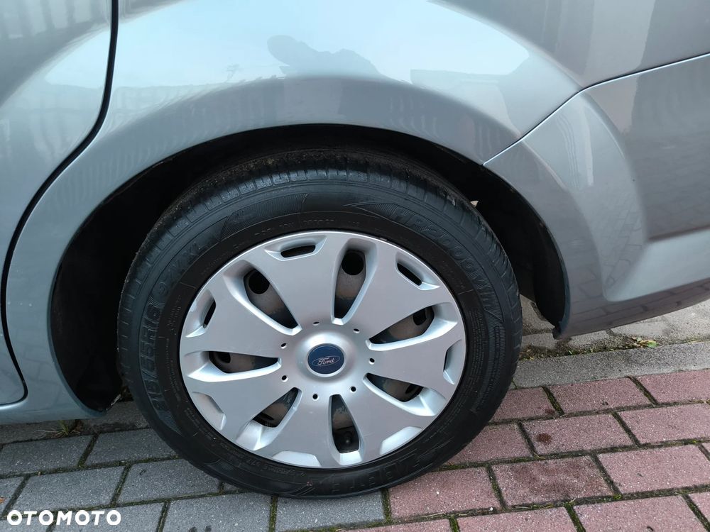 Ford Mondeo - 26