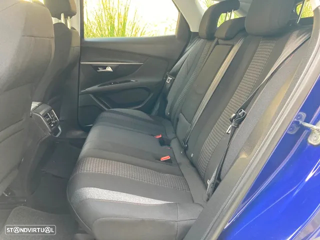Peugeot 3008 1.5 BlueHDi Active - 28