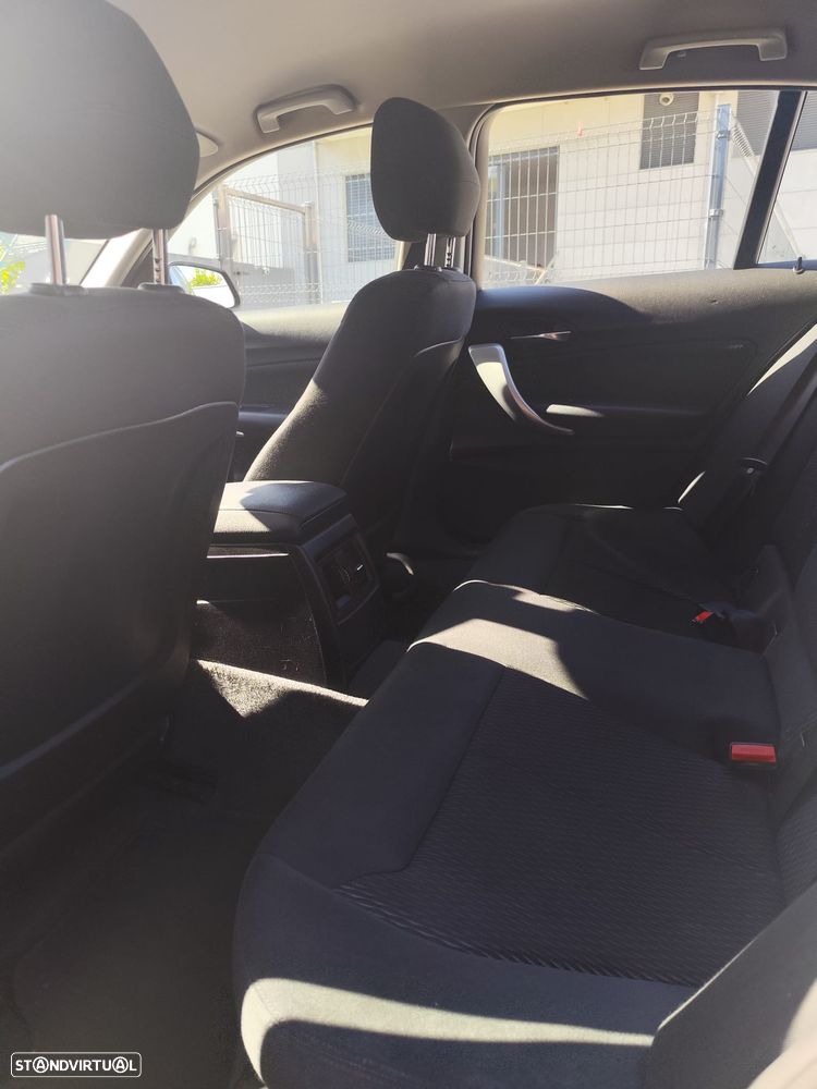 BMW 118 d Urban Line - 7