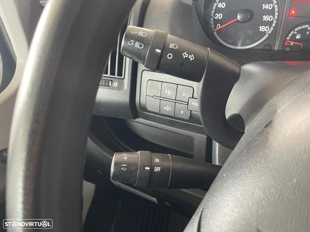 Adria Twin SP Titan - Autocaravana - 13