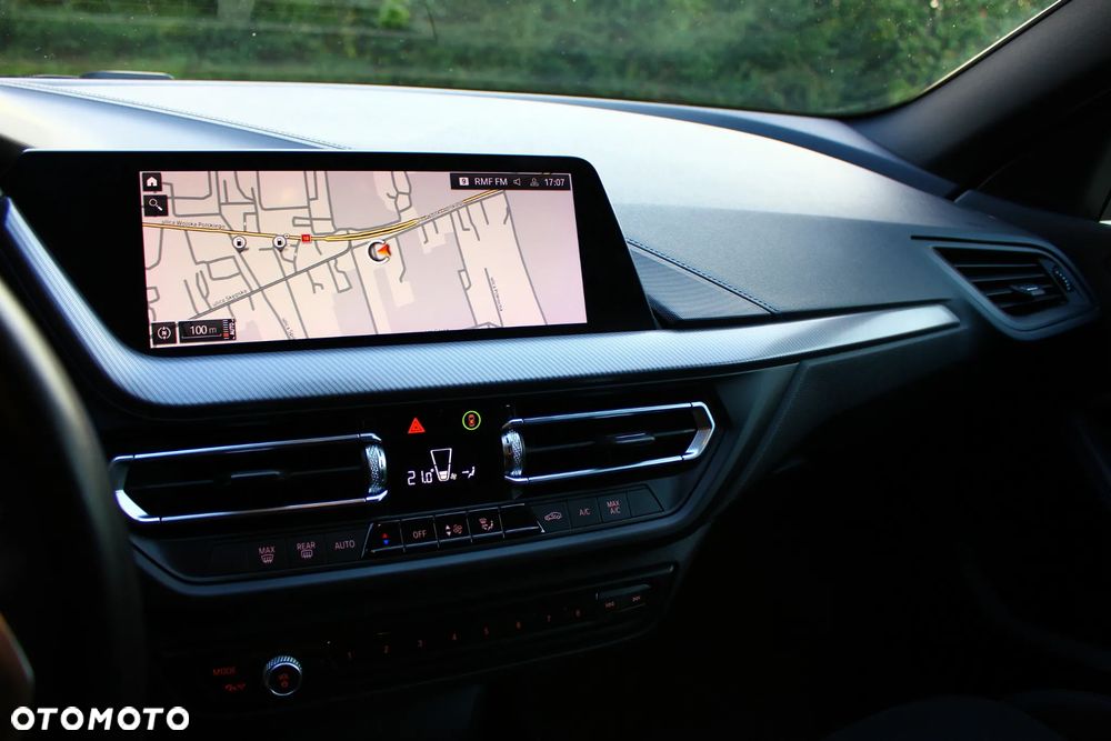 BMW Seria 2 218d M Sport sport - 30