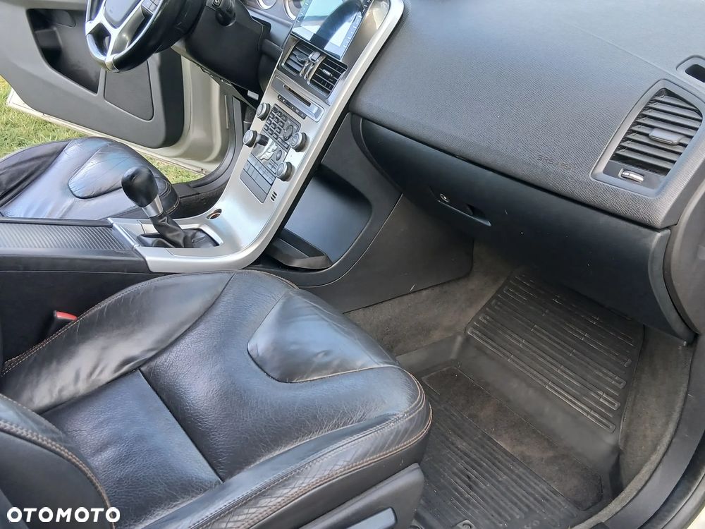 Volvo XC 60 DRIVe Momentum - 15