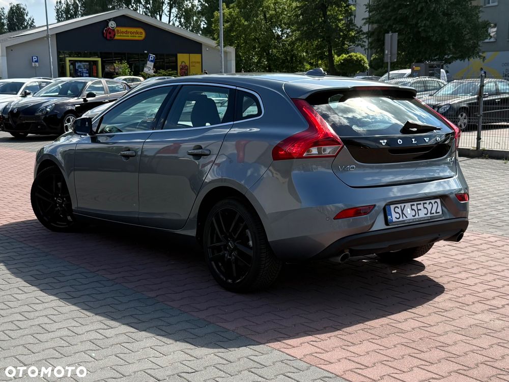 Volvo V40 D4 Drive-E Momentum - 14