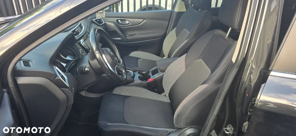 Nissan Qashqai - 12