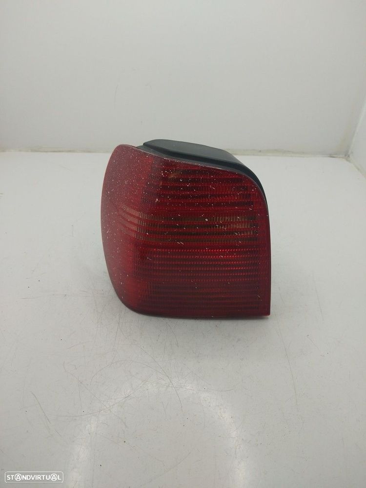 Farolim Stop Esq Volkswagen Polo (6N) - 1