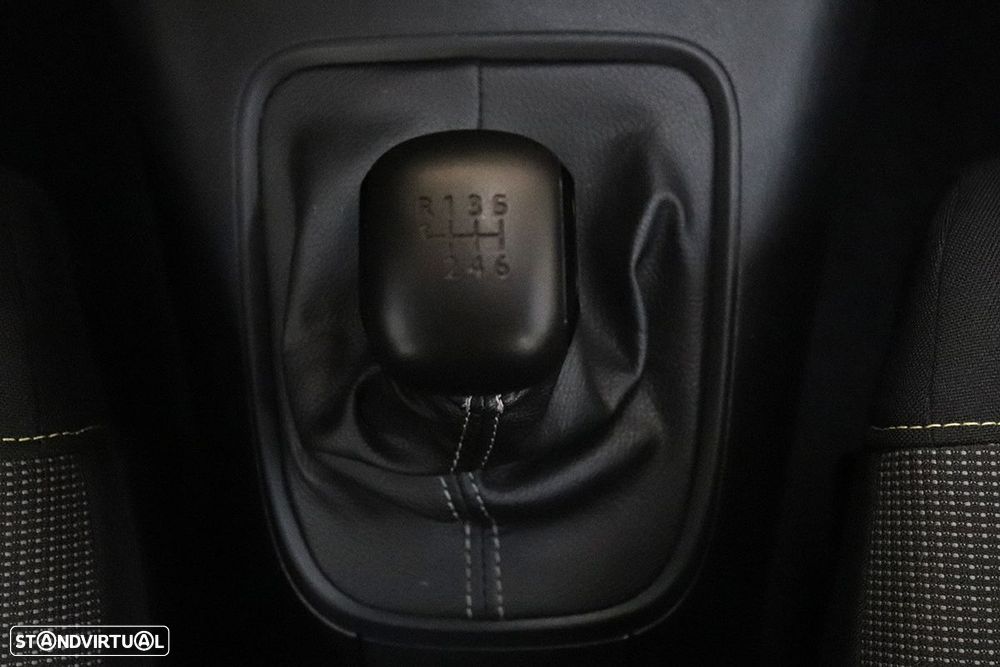 Citroën C3 1.2 PureTech Plus - 13