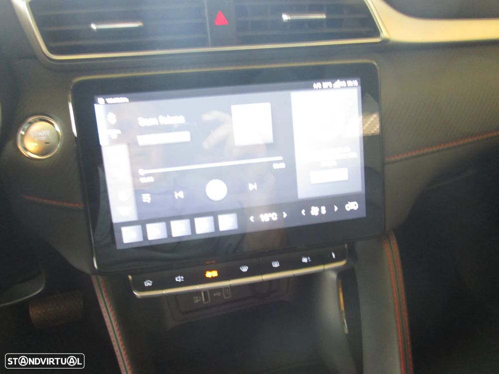 MG ZS Standard Luxury - 33