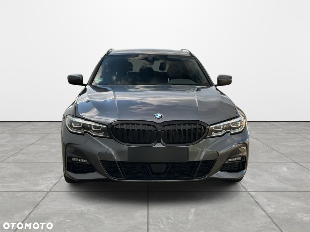 BMW Seria 3 320d Touring M Sport - 4
