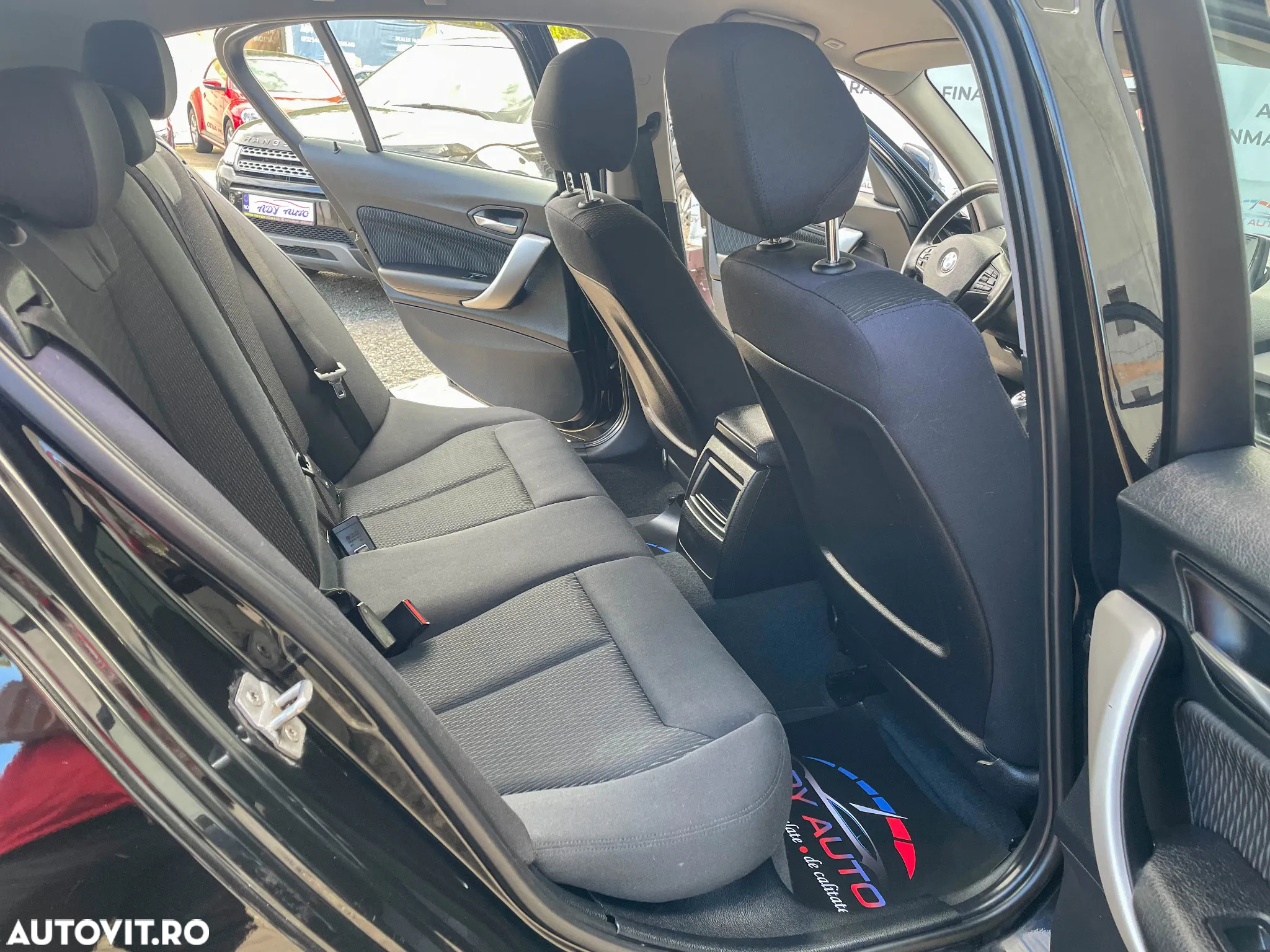 BMW Seria 1 - 19