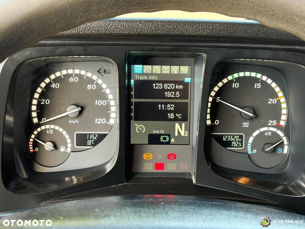 Mercedes-Benz AROCS 3345 6x6 HMF 3220 K hds Żuraw wywrotka - 28