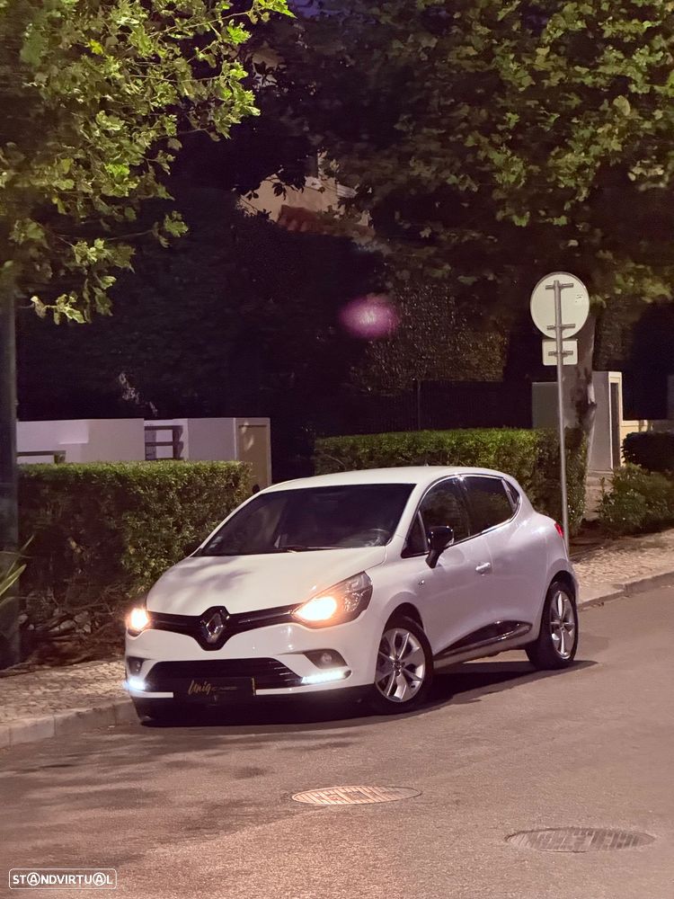 Renault Clio - 8