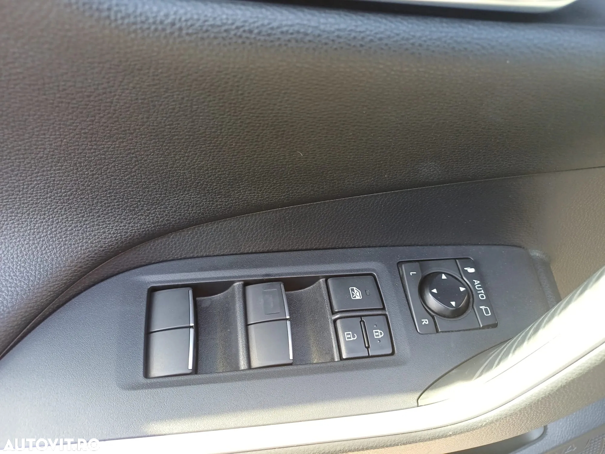 Toyota RAV4 - 13