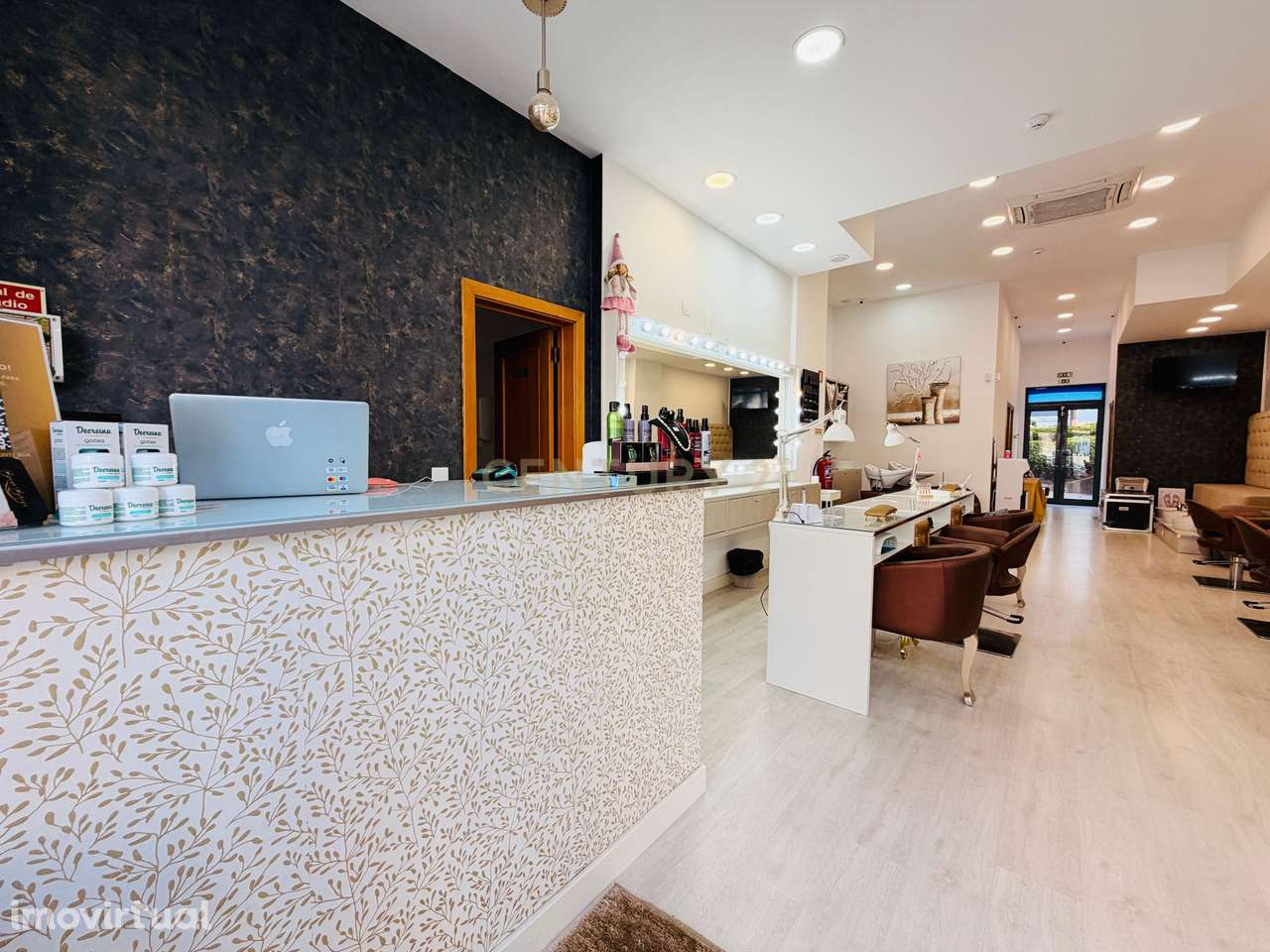Trespasse -  Salão de cabeleireiro e  estética - Colinas do Cruzeiro - Grande imagem: 3/18