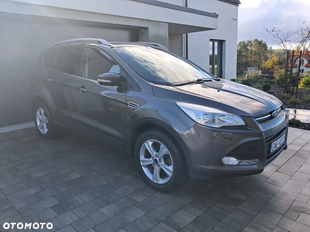 Ford Kuga 2.0 TDCi 2x4 Trend - 17