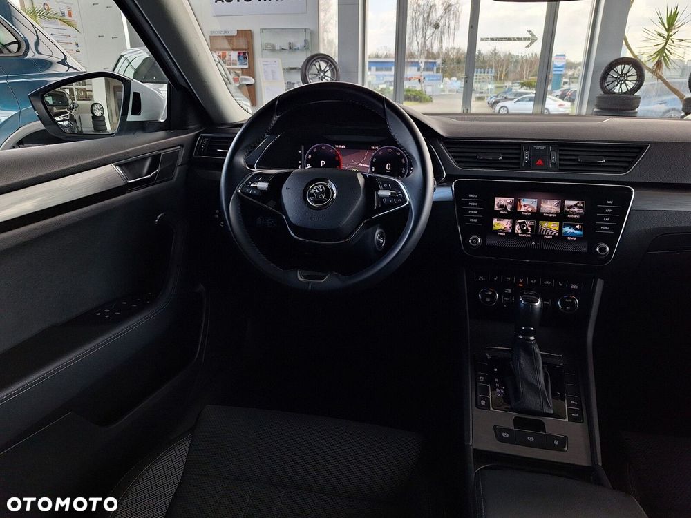 Skoda Superb 2.0 TDI SCR Style DSG - 24