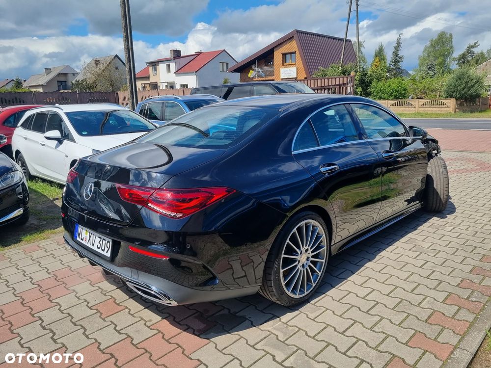 Mercedes-Benz CLA 220 4Matic 7G-DCT AMG Line - 34