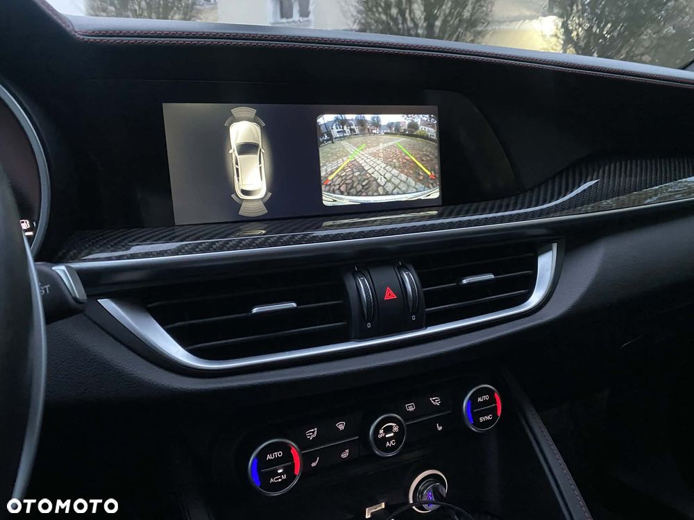 Alfa Romeo Stelvio 2.9 V6 Bi-Turbo Quadrifoglio Q4 - 19