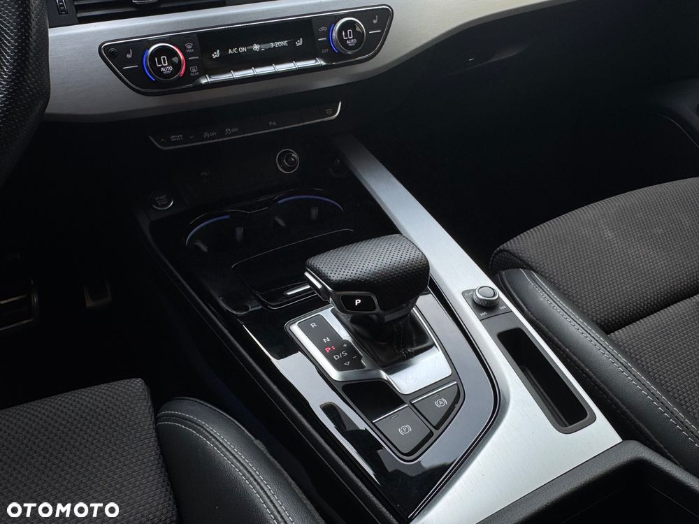 Audi A4 Limousine 35 TDI mHEV S Line S tronic - 29