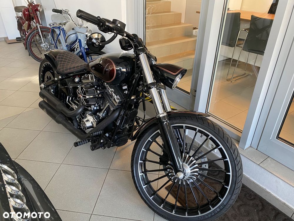 Harley-Davidson FXSB Breakout - 18