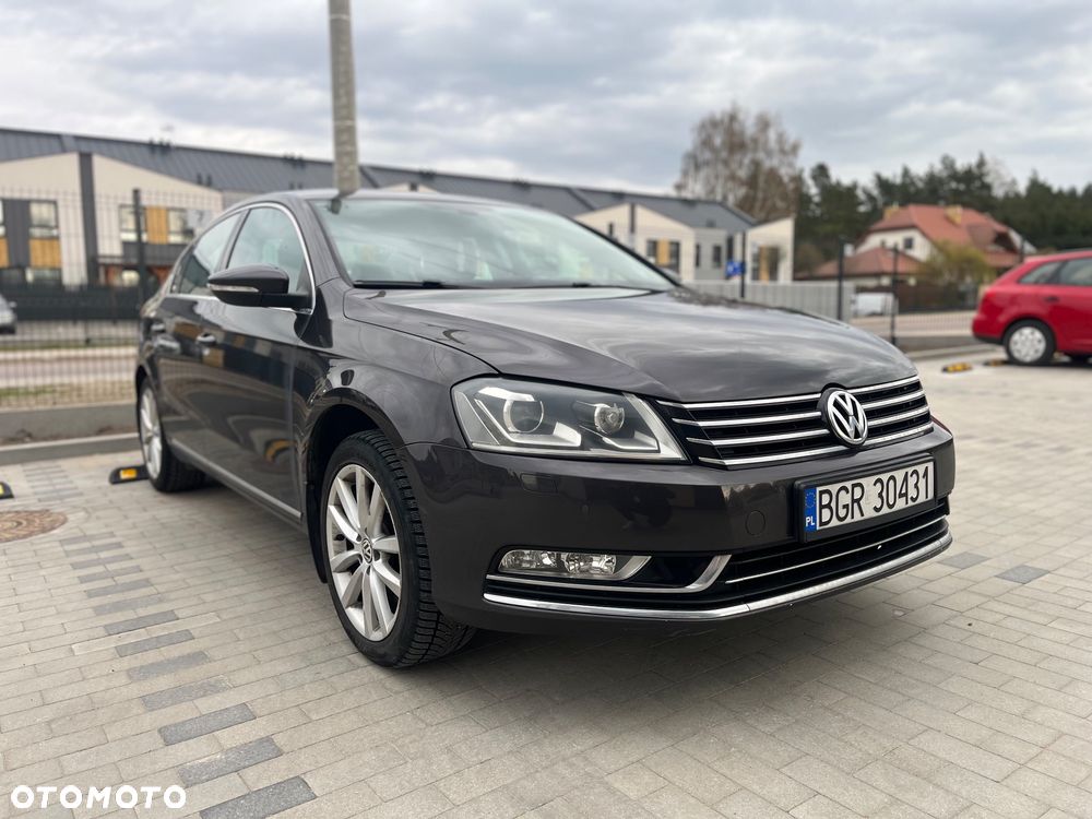 Volkswagen Passat 2.0 TDI Comfortline DSG - 21