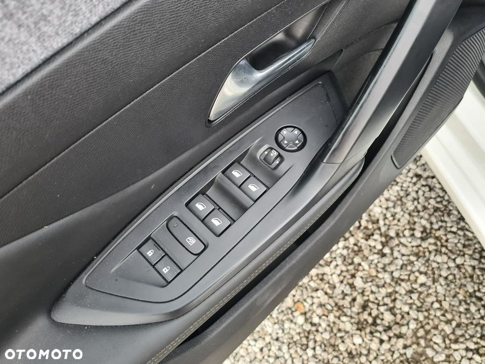 Peugeot 308 2022