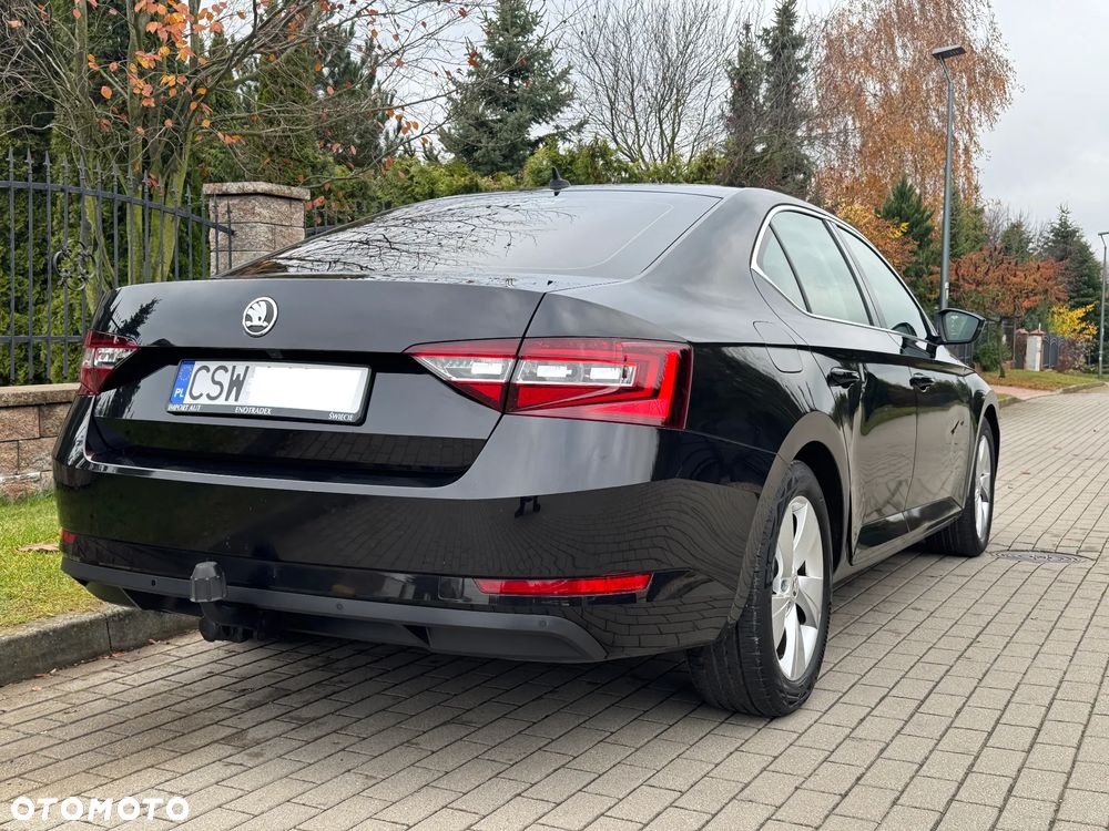 Skoda Superb 1.6 TDI Ambition - 8