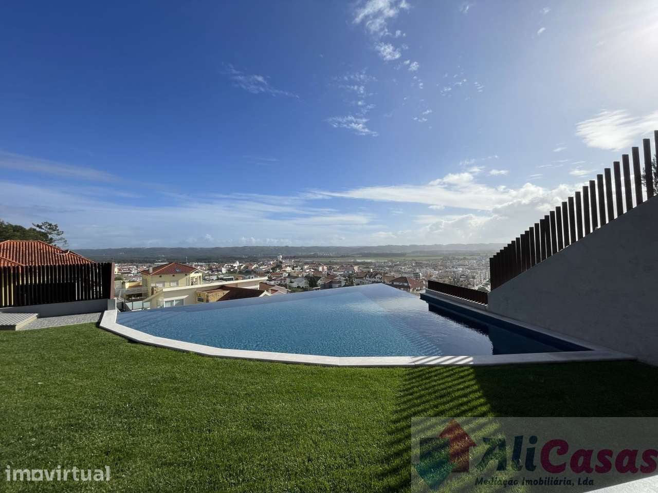 **Apartamento Único à Venda com vista para a Baía** - Grande imagem: 2/25