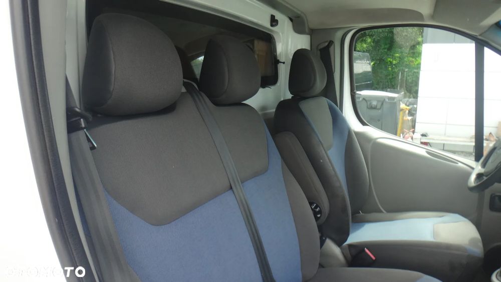 Renault Trafic - 13