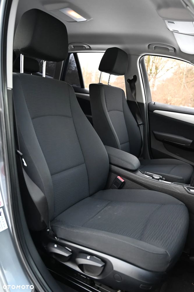 BMW X1 xDrive20d - 37