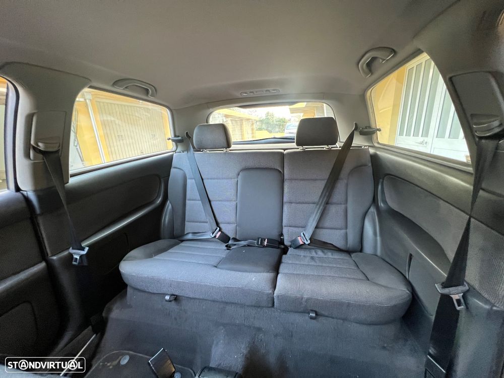 Audi A3 1.6 Ambiente - 9